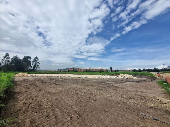 Lote en arriendo en Santa Cruz, Madrid, 1876 m² · foto 7 de 10