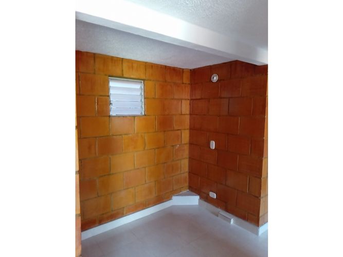 Apartamento de 3 alcobas en venta en Cr. Azafran, Soacha, 50 m² · foto 7 de 9