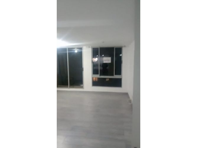 Apartamento de 3 alcobas en venta en La Prosperidad, Madrid, 62 m² · foto 3 de 10