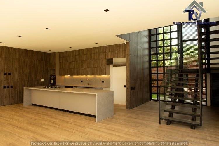 Casa de 4 alcobas en venta en Ruitoque Bajo, Floridablanca, 290 m² · foto 2 de 11