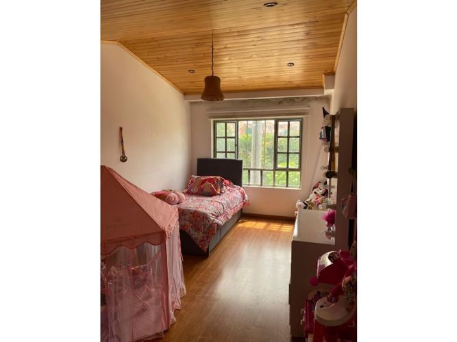 Casa de 3 alcobas en venta en El Eden, Madrid, 180 m² · foto 6 de 15