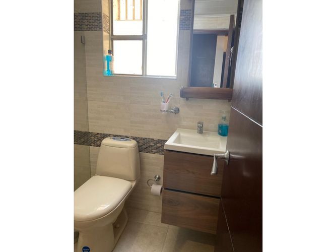 Casa de 3 alcobas en venta en El Eden, Madrid, 180 m² · foto 11 de 15