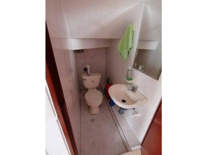Casa de 3 alcobas en venta en Conjunto Residencial Alameda Del Rio, Madrid, 123 m² · foto 9 de 24