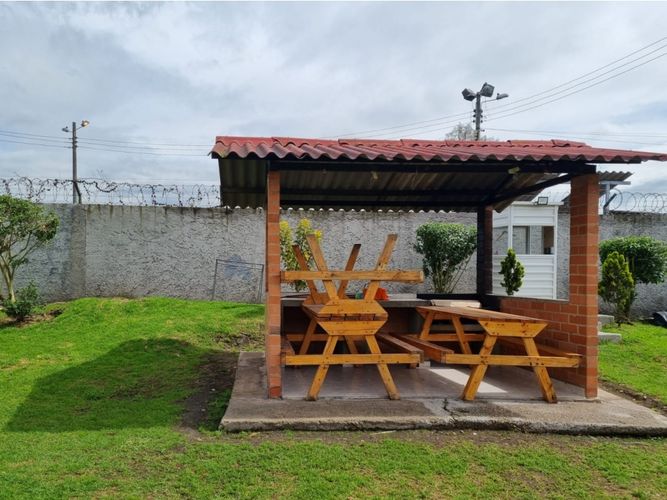 Casa de 3 alcobas en venta en Conjunto Residencial Alameda Del Rio, Madrid, 123 m² · foto 19 de 24