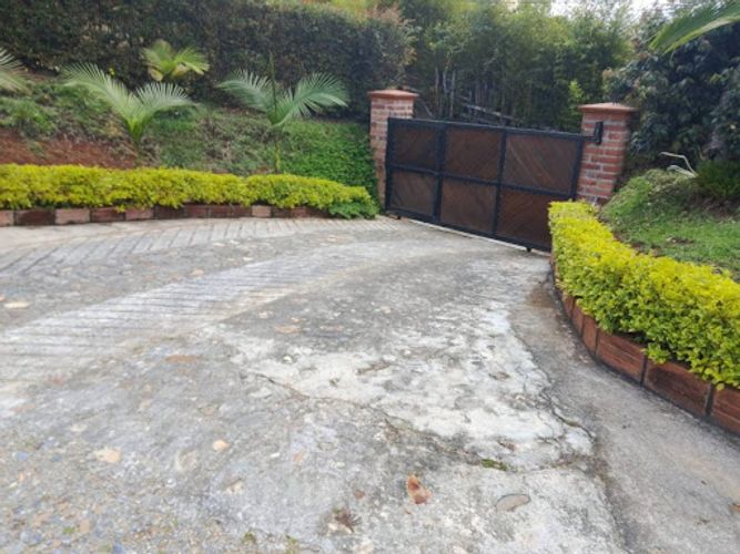 Casa de 4 alcobas en arriendo en La Clara, Guarne, 306 m² · foto 11 de 24