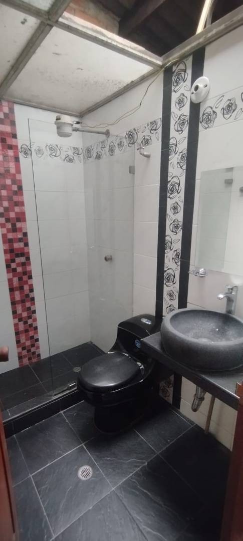 Casa en venta en Normandia, Bogotá · foto 10 de 24