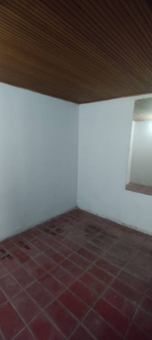 Casa en venta en Normandia, Bogotá · foto 24 de 24