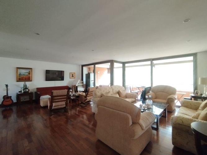 Apartamento de 3 alcobas en arriendo en El Poblado, Medellín, 245 m² · foto 7 de 18