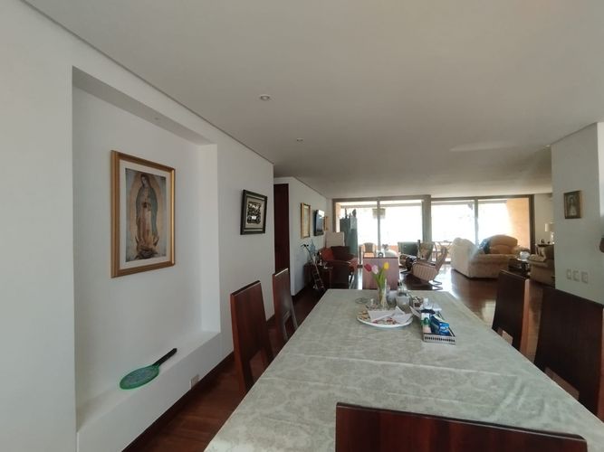 Apartamento de 3 alcobas en arriendo en El Poblado, Medellín, 245 m² · foto 15 de 18