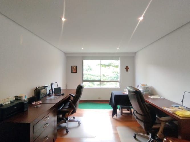 Apartamento de 3 alcobas en arriendo en El Poblado, Medellín, 245 m² · foto 16 de 18