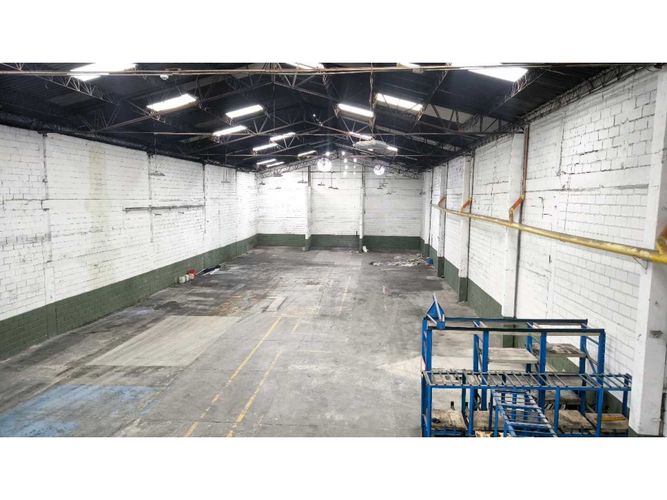 Bodega en arriendo en Zona Industrial No. 2, Itagüí, 2100 m² · foto 7 de 21