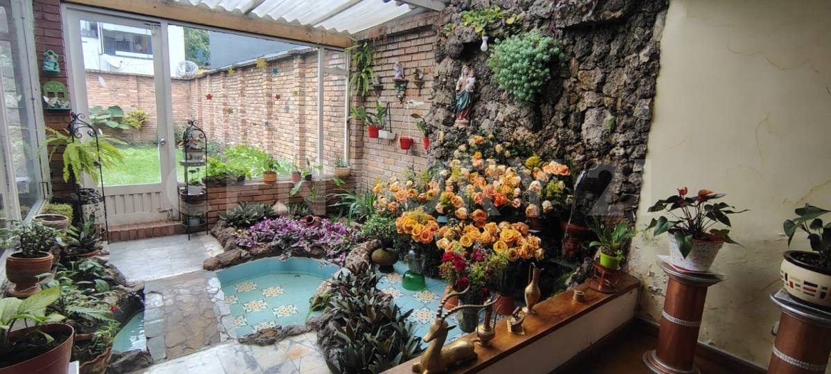 Casa en venta en San Nicolas, Bogotá · foto 2 de 16