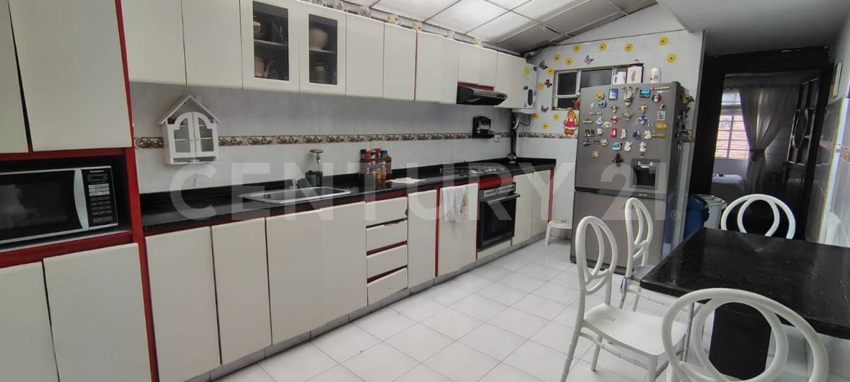 Casa en venta en San Nicolas, Bogotá · foto 5 de 16