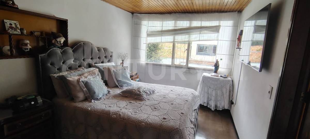 Casa en venta en San Nicolas, Bogotá · foto 9 de 16