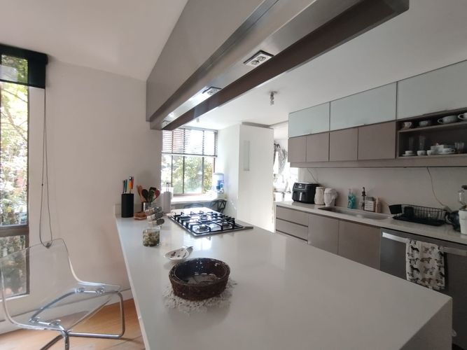 Apartamento de 4 alcobas en arriendo en Las Lomas, Medellín, 234 m² · foto 12 de 20