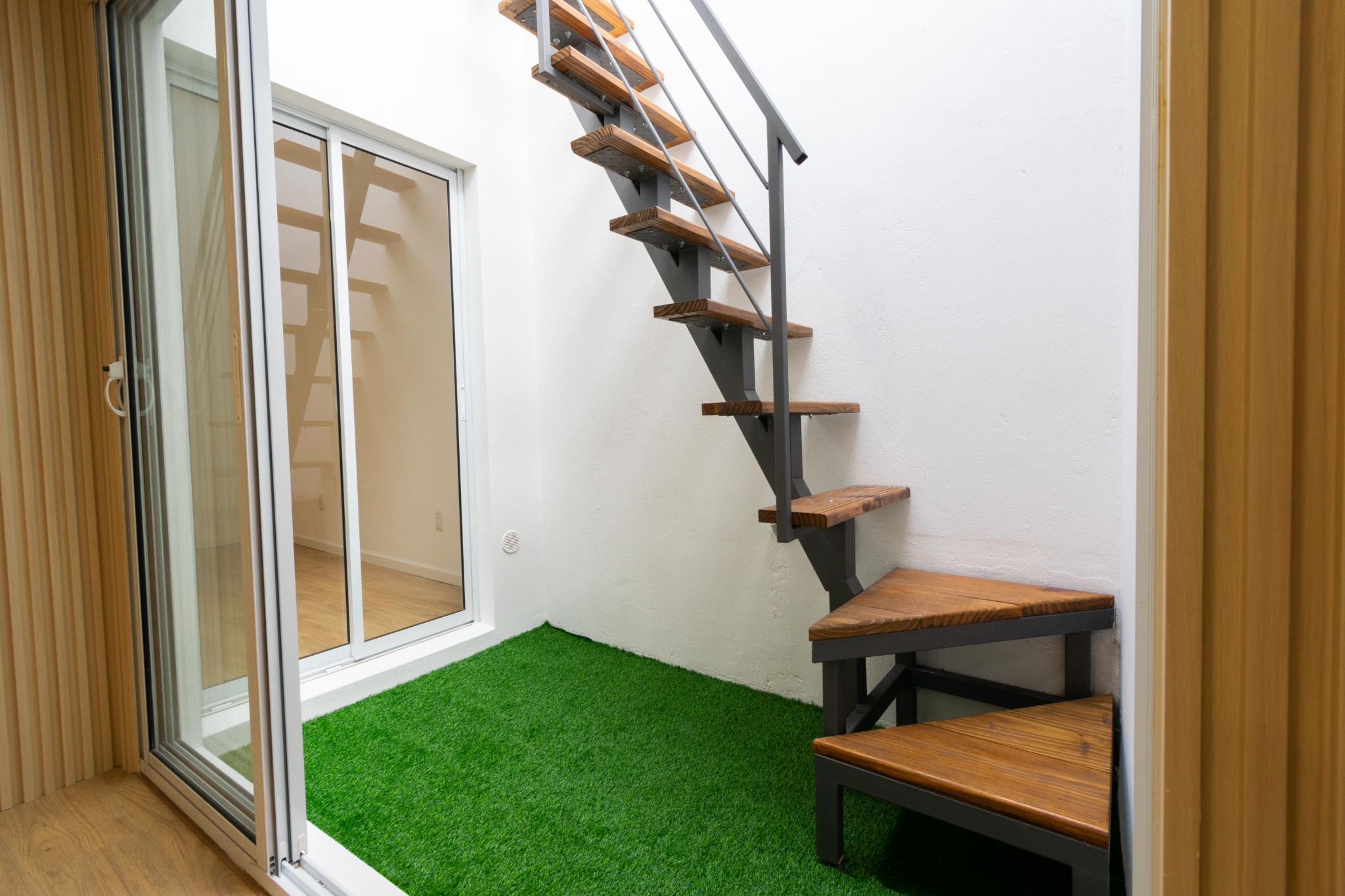 VENTA APARTAMENTO POCITOS, 1 dorm, 1 baño y azotea transitable. - Więcej