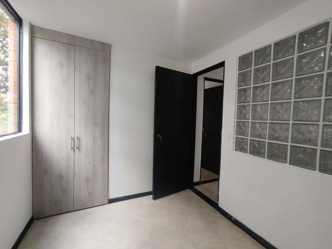 Apartamento de 3 alcobas en arriendo en El Poblado, Medellín, 90 m² · foto 13 de 20