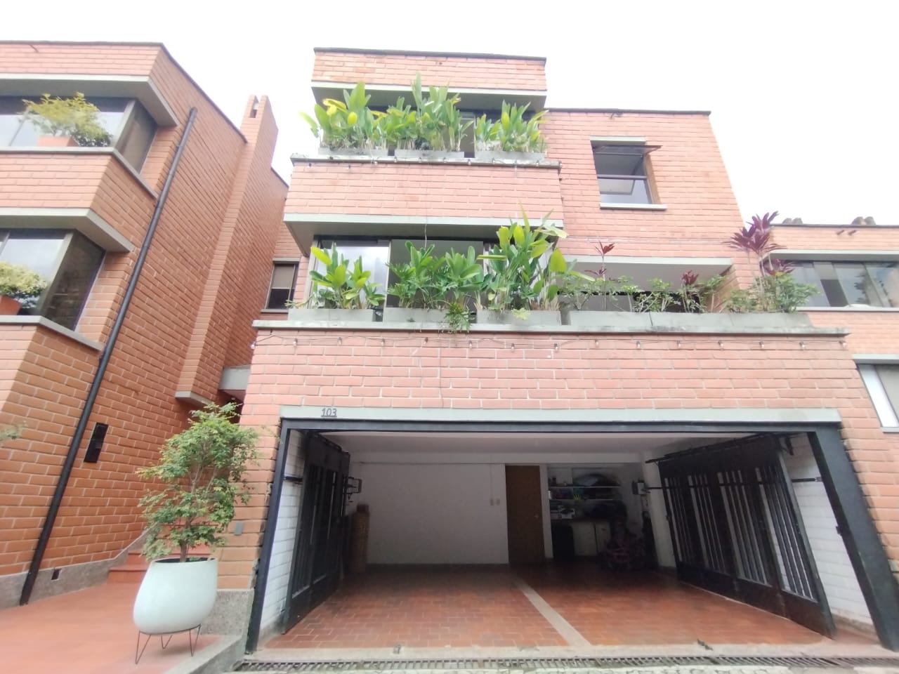 Casa en Arriendo en El Poblado, Medellín