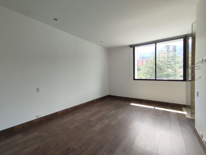 Apartamento de 1 alcoba en arriendo en Urbanización Las Cumbres, Medellín, 74 m² · foto 12 de 20