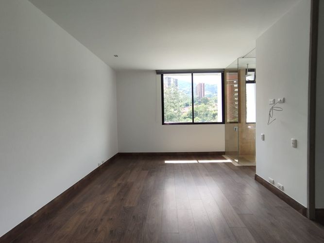 Apartamento de 1 alcoba en arriendo en Urbanización Las Cumbres, Medellín, 74 m² · foto 13 de 20