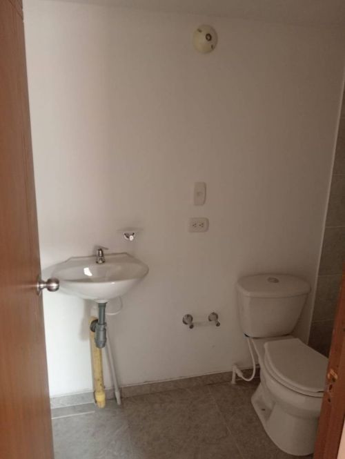 Apartamento de 3 alcobas en venta en El Danubio, Soacha, 47 m² · foto 14 de 22
