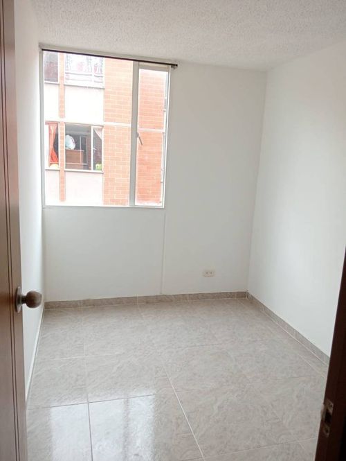 Apartamento de 3 alcobas en venta en El Danubio, Soacha, 47 m² · foto 20 de 22