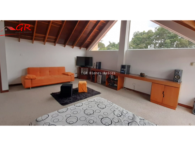 Casa de 4 alcobas en venta en Delicias Norte, Chía, 420 m² · foto 11 de 24