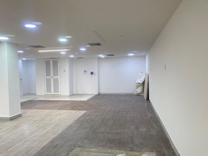 Local en arriendo en El Poblado, Medellín, 90 m² · foto 2 de 11