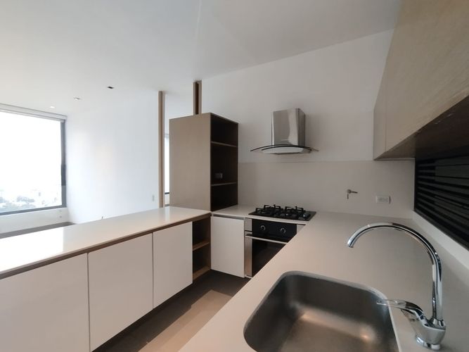 Apartamento de 1 alcoba en arriendo en Urbanización Las Cumbres, Medellín, 90 m² · foto 7 de 20