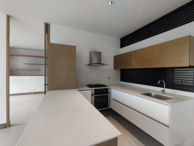 Apartamento de 1 alcoba en arriendo en Urbanización Las Cumbres, Medellín, 90 m² · foto 9 de 20