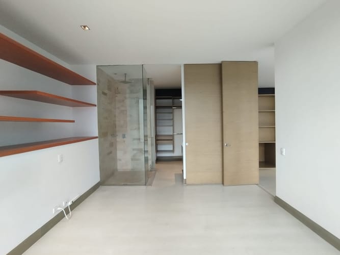 Apartamento de 1 alcoba en arriendo en Urbanización Las Cumbres, Medellín, 90 m² · foto 12 de 20