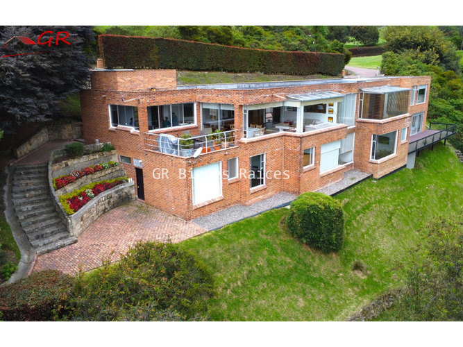 Casa de 6 alcobas en venta en Hatogrande, Sopó, 457 m² · foto 2 de 24