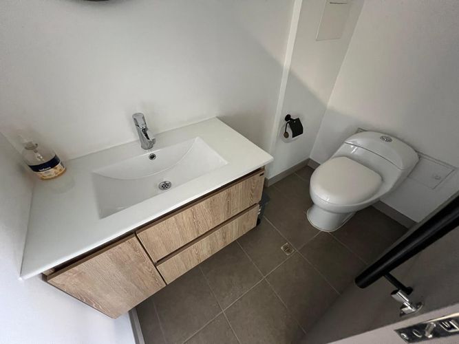Oficina en arriendo en El Poblado, Medellín, 245 m² · foto 18 de 20