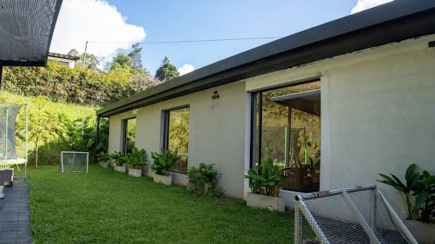 Casa de 3 alcobas en arriendo en La Mosquita, Rionegro, 300 m² · foto 2 de 24
