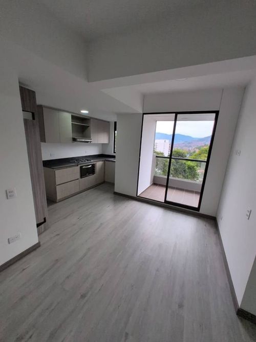 Apartamento de 3 alcobas en arriendo en Altos Del Poblado, Medellín, 70 m² · foto 3 de 19