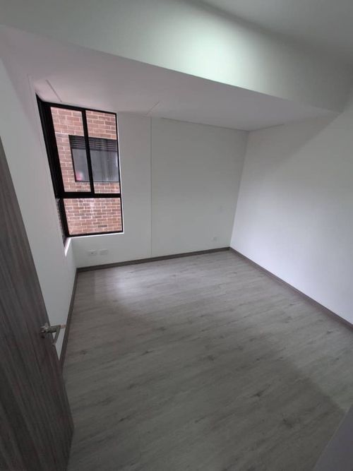 Apartamento de 3 alcobas en arriendo en Altos Del Poblado, Medellín, 70 m² · foto 6 de 19