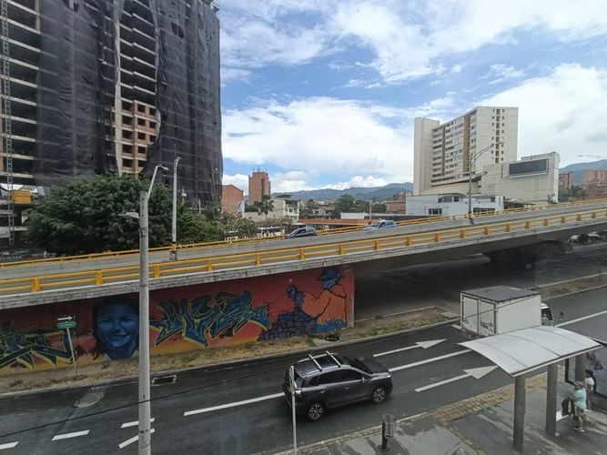 Local en arriendo en Laureles, Medellín, 18 m² · foto 8 de 9