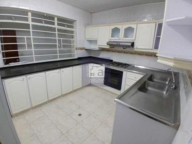 Casa de 7 alcobas en arriendo en Cabecera Del Llano, Bucaramanga, 215 m² · foto 4 de 20