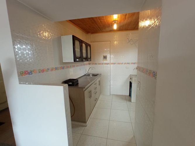 Apartamento de 2 alcobas en venta en Castilla, Bogotá, 42 m² · foto 3 de 11