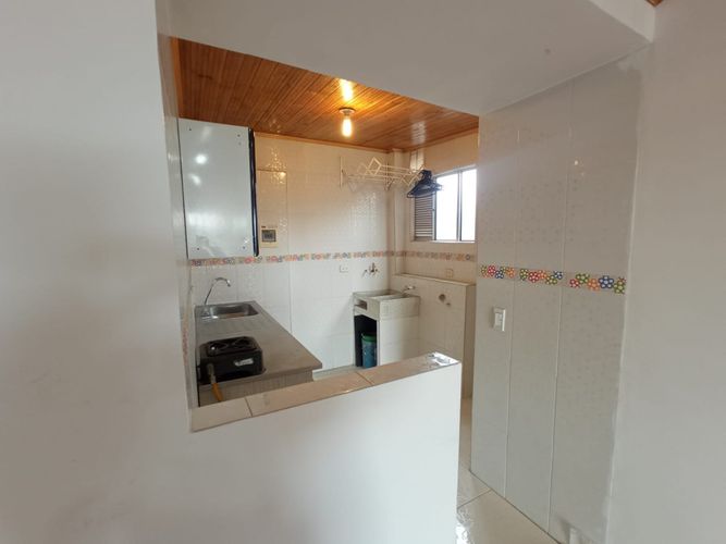 Apartamento de 2 alcobas en venta en Castilla, Bogotá, 42 m² · foto 5 de 11