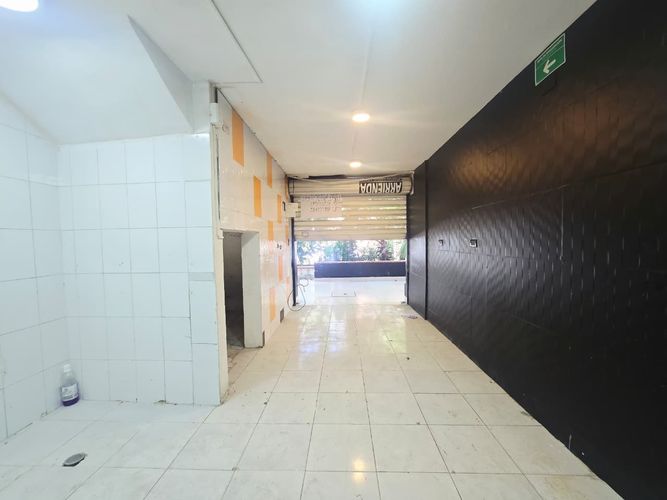 Local en arriendo en Laureles, Medellín, 20 m² · foto 2 de 9