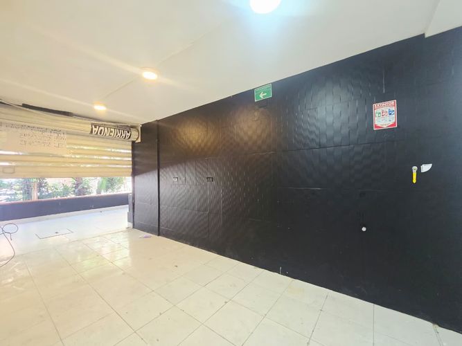 Local en arriendo en Laureles, Medellín, 20 m² · foto 6 de 9