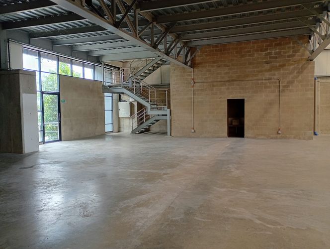 Bodega en venta en Actividad Multiple, Copacabana, 1013 m² · foto 2 de 10