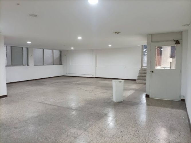 Bodega en arriendo en Las Mercedes, Itagüí, 2100 m² · foto 17 de 19