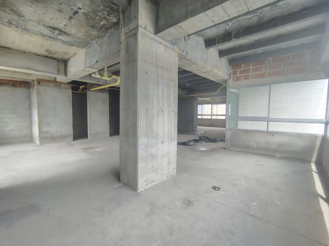 Oficina en venta en Aliadas Del Sur, Sabaneta, 244 m² · foto 6 de 8