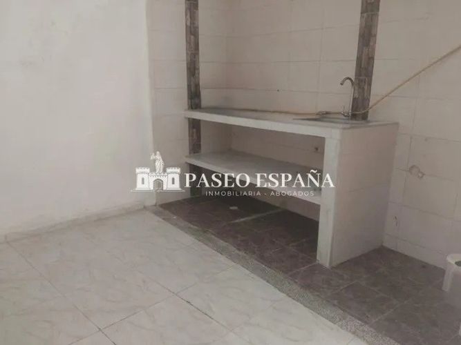 Casa de 6 alcobas en venta en Eloy Valenzuela, Girón, 295 m² · foto 11 de 14