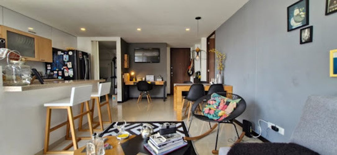 Apartamento de 1 alcoba en arriendo en Los Balsos, Medellín, 63 m² · foto 2 de 17