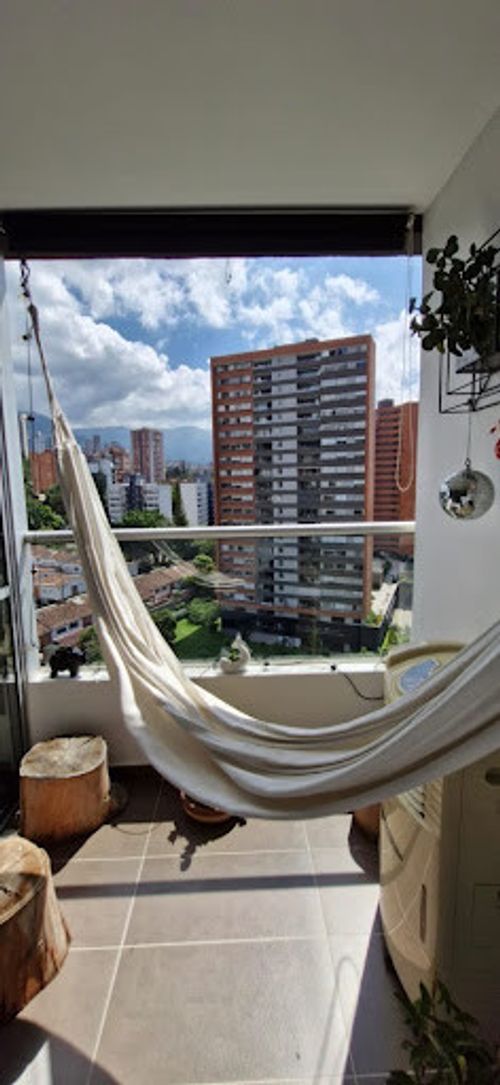 Apartamento de 1 alcoba en arriendo en Los Balsos, Medellín, 63 m² · foto 10 de 17