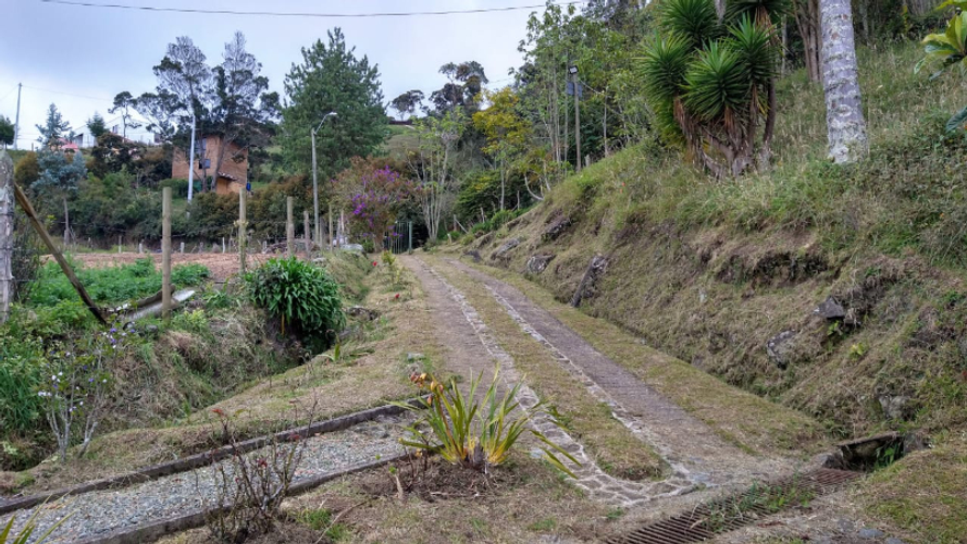 Finca en venta en Granizal, Medellín, 5770 m² · foto 2 de 17