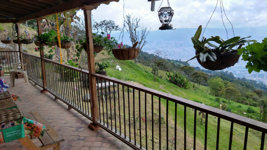 Finca en venta en Granizal, Medellín, 5770 m² · foto 5 de 17